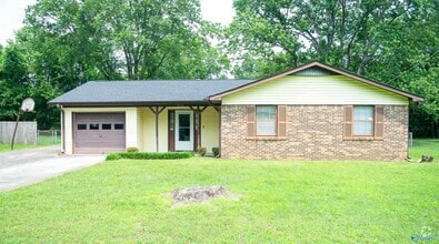 Building Photo - 3808 Timbercrest Dr NW