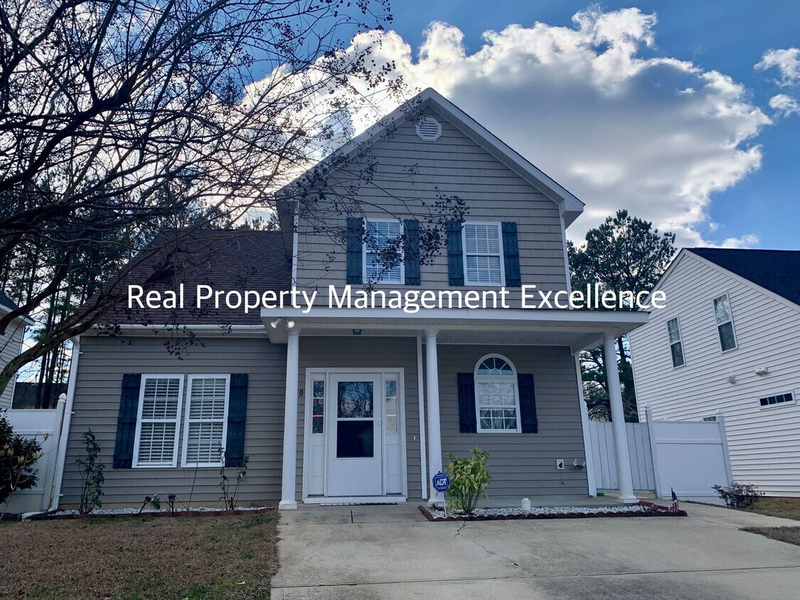 Primary Photo - Home w/Master Down, Landscaped Outdoor Liv...