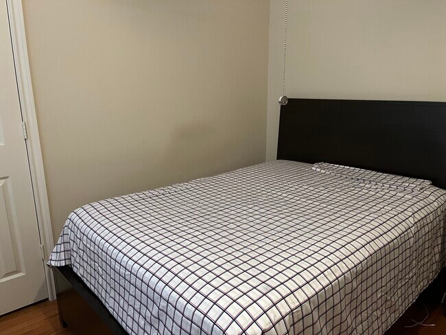 Foto del edificio - 6855 Bellgreen Dr