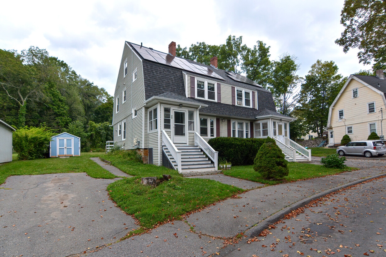 20 Maple St, Hopedale, MA 01747 Townhome Rentals in Hopedale MA