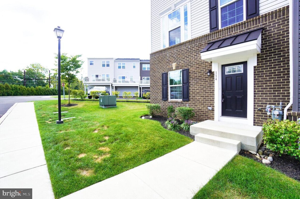 114 Almond Dr, Lansdale, PA 19446 Townhome Rentals in Lansdale PA