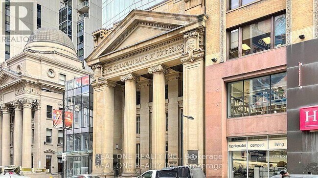 Building Photo - 197-3197 Yonge St