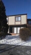 Building Photo - 484 Poplar Dr