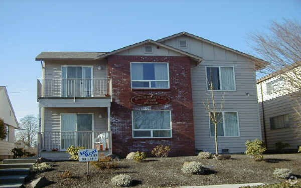 Primary Photo - 3208 Rockefeller Ave