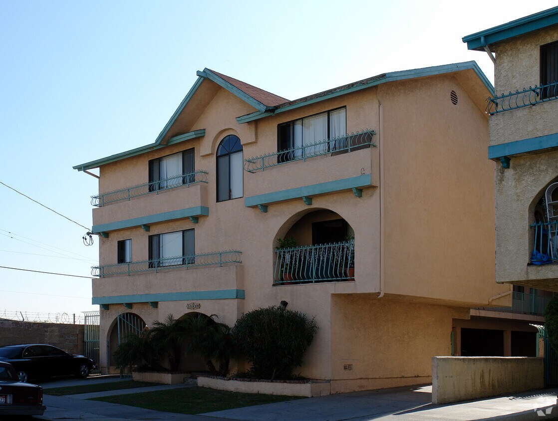 Foto del edificio - 11420 Menlo Ave