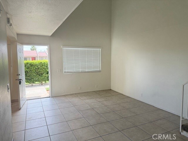 Building Photo - 51025 Avenida Martinez