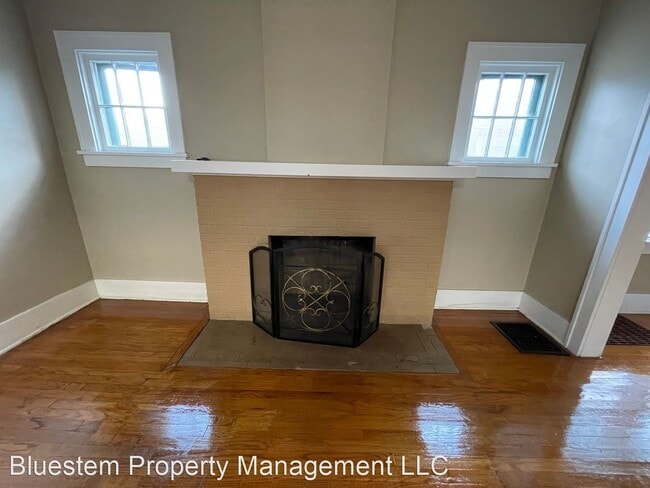 Building Photo - 2 br, 1 bath House - 2734 Duncan St.