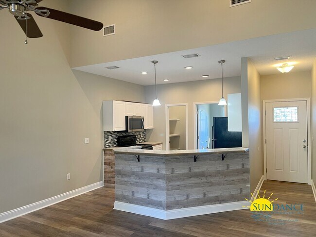 Foto del edificio - Beautiful 3 Bedroom Duplex In Defuniak Spr...