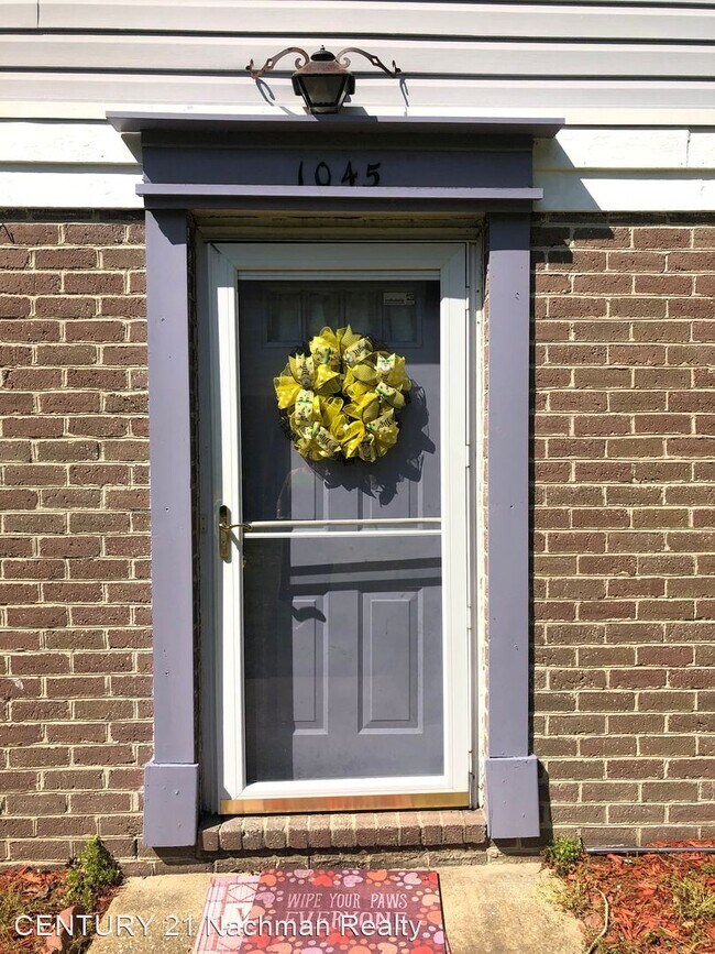Building Photo - 4 br, 2.5 bath House - 1045 Old Denbigh Bo...