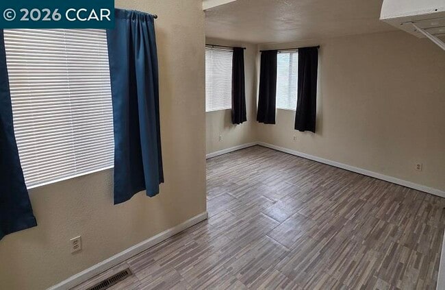 Foto del edificio - 1624 Flora St