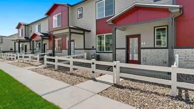 Building Photo - 299 Condor Wy