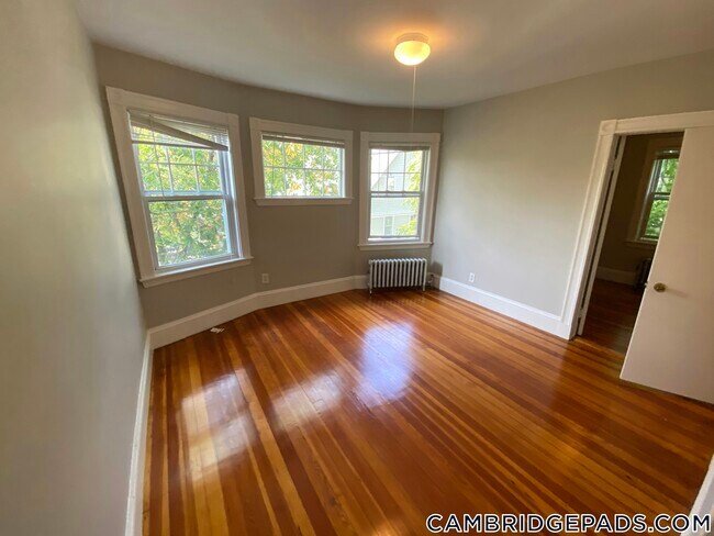 Building Photo - 9 Eustis St