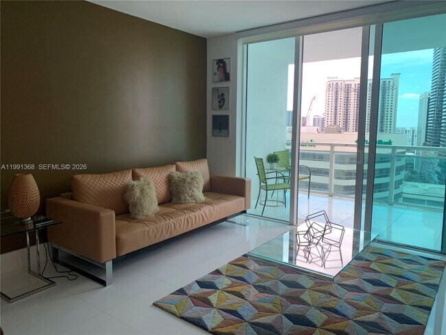 Foto del edificio - 950 Brickell Bay Dr
