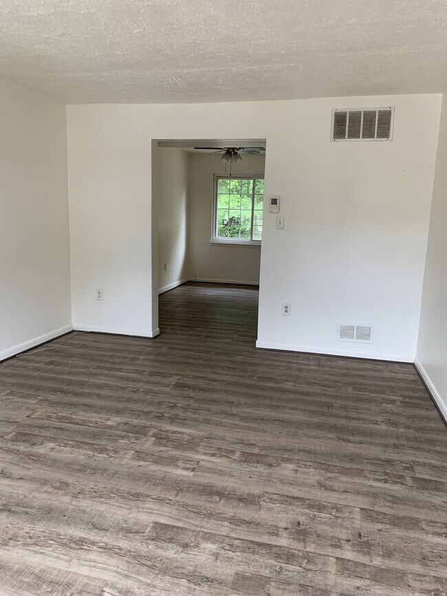 Foto del edificio - Three Bedroom Townhome in Severn