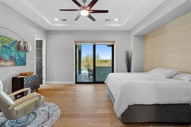 Foto del edificio - 4800 Hidden Creek Ln