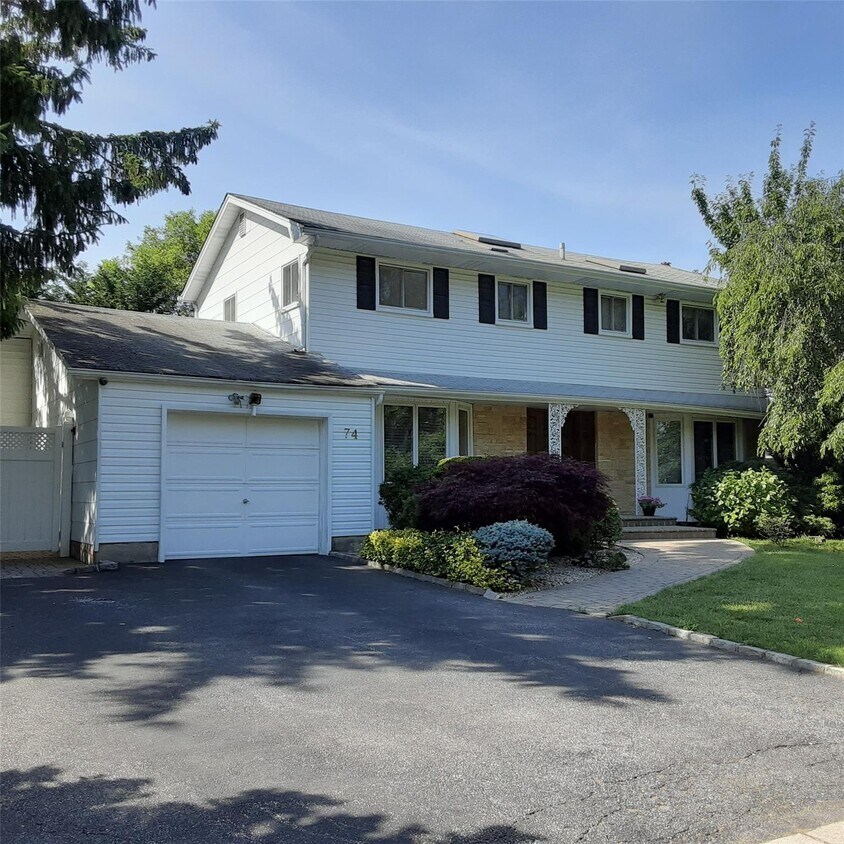 Primary Photo - 74 Rockland Dr