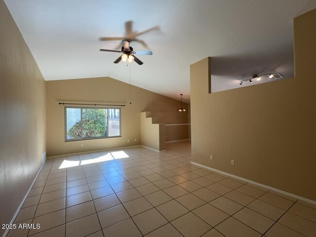 Building Photo - 3954 Cll Roca