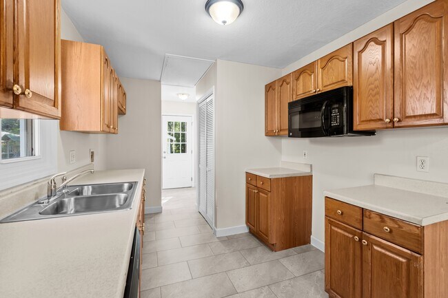 Foto del edificio - 5310 Winona Dr
