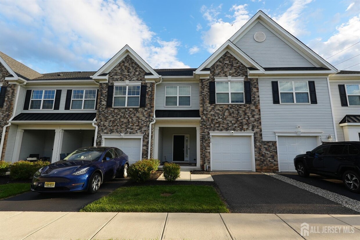 Foto principal - 1404 Tavern Rd