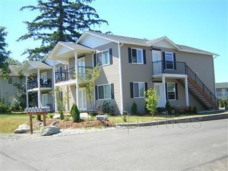 Foto principal - 3233 Racine St