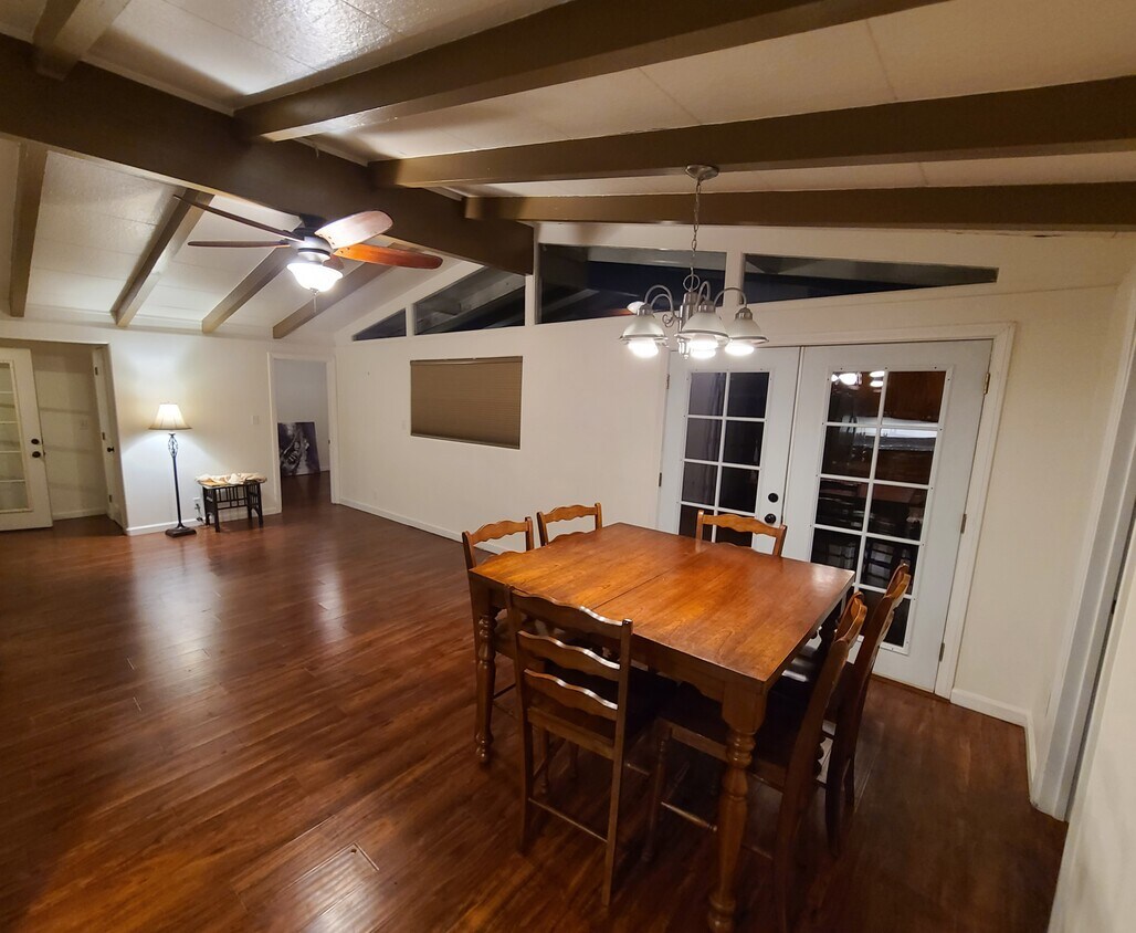 Foto principal - 1714 W Southgate Ave