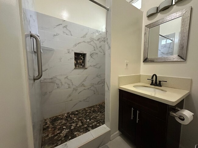 Foto del edificio - 430 Liliha Ct Ln