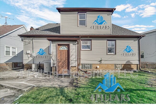 Building Photo - 3924 Henry Ave