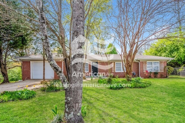 Building Photo - 487 6th Ave SW