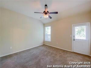 Foto del edificio - 131 Creekside Villa Dr