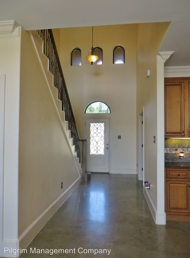 Building Photo - 4 br, 2.5 bath House - 30012 Edgewood Drive