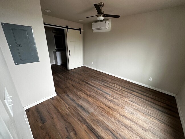 Foto del edificio - Newly Remodeled Duplex