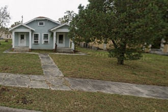 Building Photo - 1834 10th St