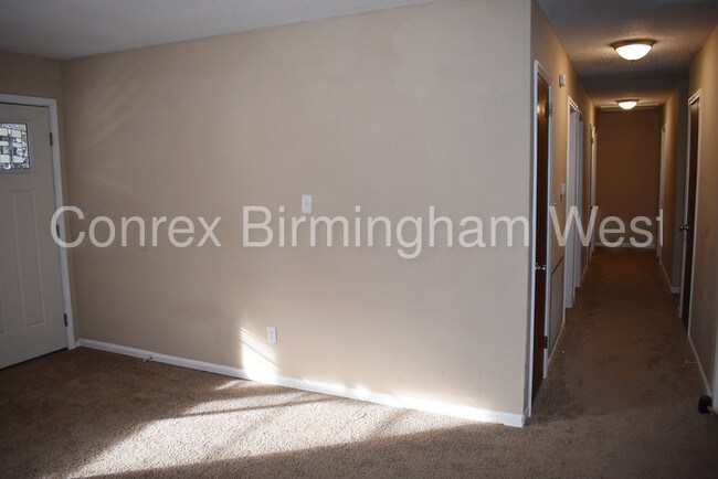 Building Photo - 1528 Carol Cir