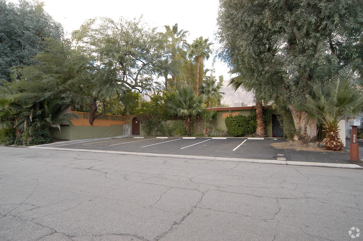 Primary Photo - Mirage