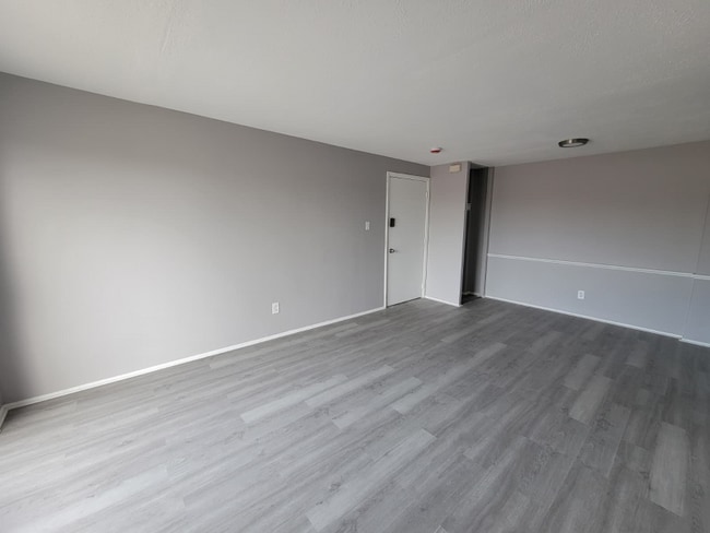 Photo - 13420 Euclid Ave Apartment