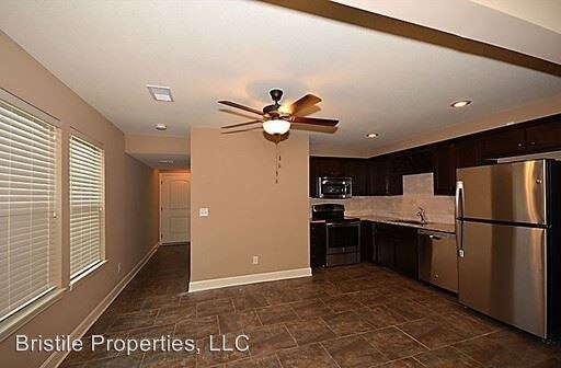 Foto principal - 5400 N Mercier Ave
