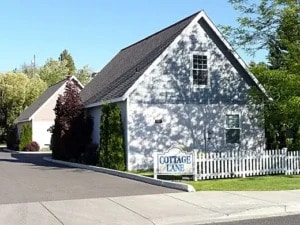 Cottage Lane entrance - 1608 N Brook Ct