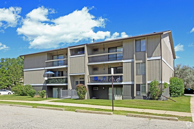 Clinton Manor Apartaments - Clinton Manor Apartments