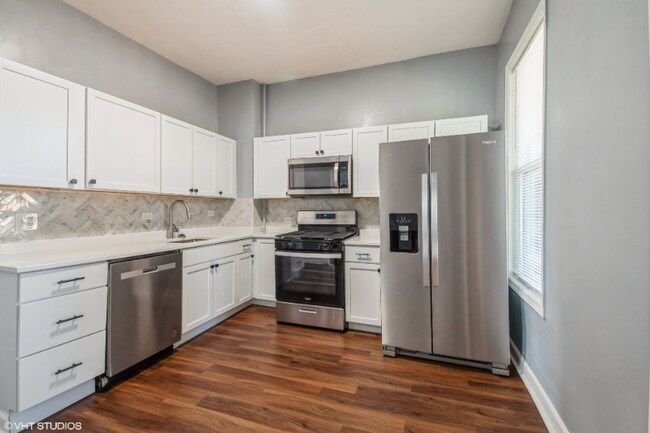 Foto del edificio - 6649 S Greenwood Ave