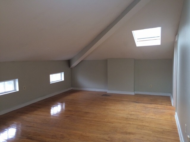 Foto del edificio - 529 Liberty Hl