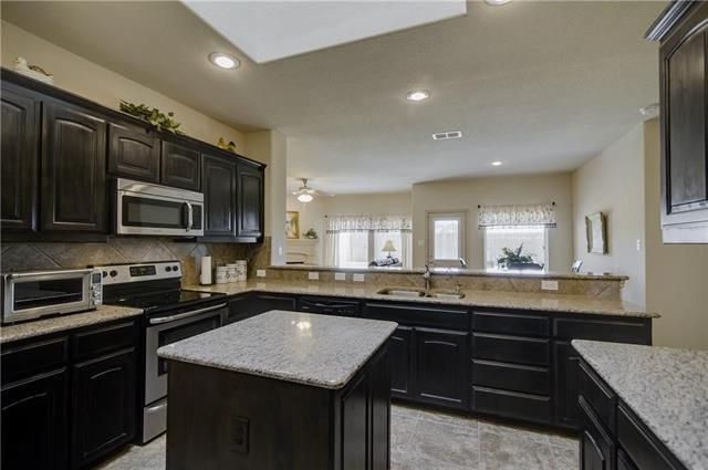Foto del edificio - 3329 Tamarack Ln