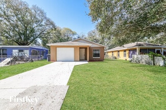 Building Photo - 933 26th St NW