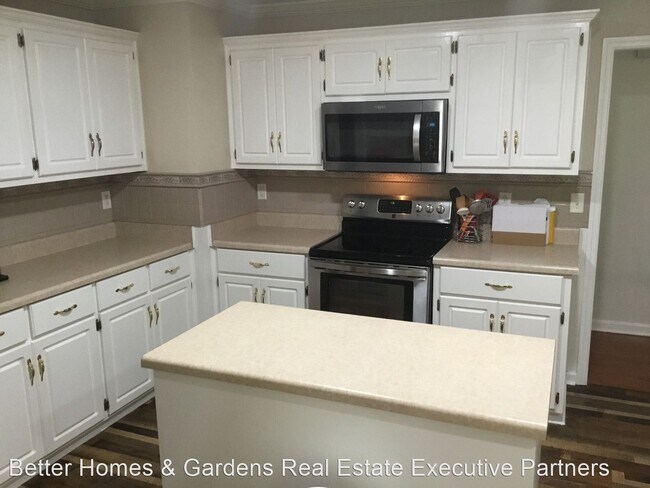 Building Photo - 4 br, 2.5 bath House - 3709 Crawfordville Ct