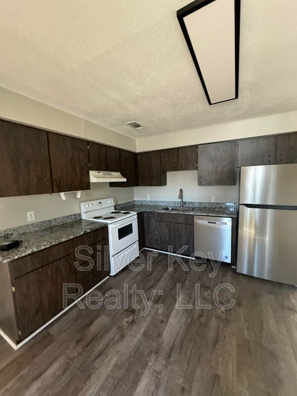 Building Photo - 116 Old Athens Pike