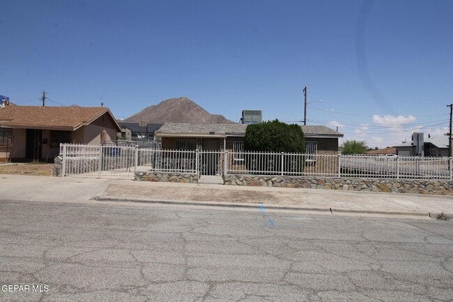 Foto del edificio - 2529 Jackson Ave