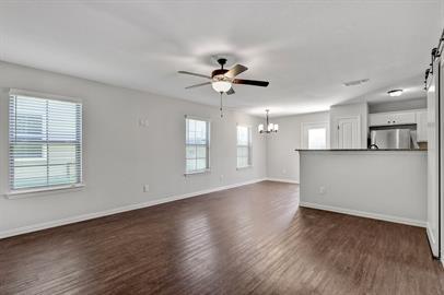 Foto del edificio - 232 W Lake Ave