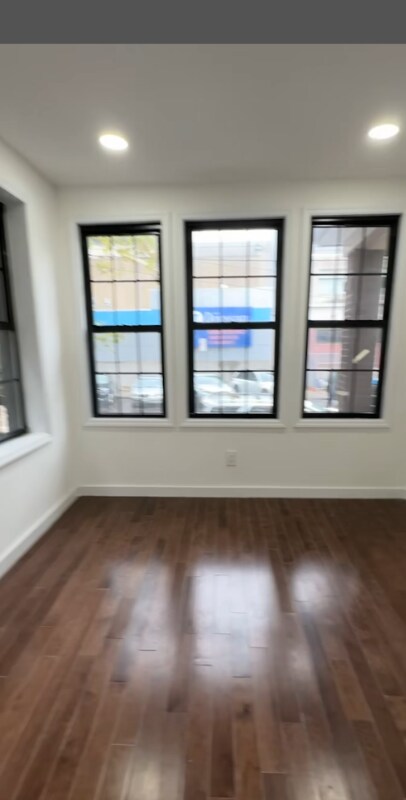 Foto del edificio - 77 E 37th St