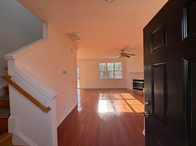 Vestíbulo - 9920 Forest Run Ln