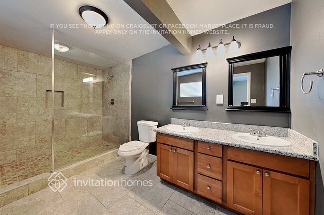 Building Photo - 3502 E Blanche Dr