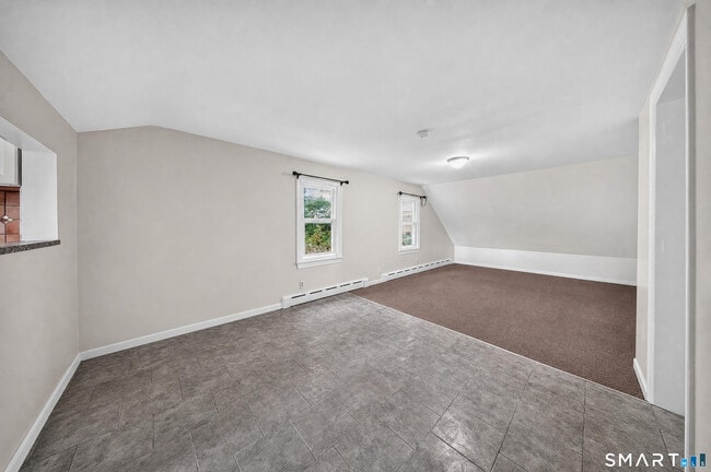 Building Photo - 53 Mohican Ave